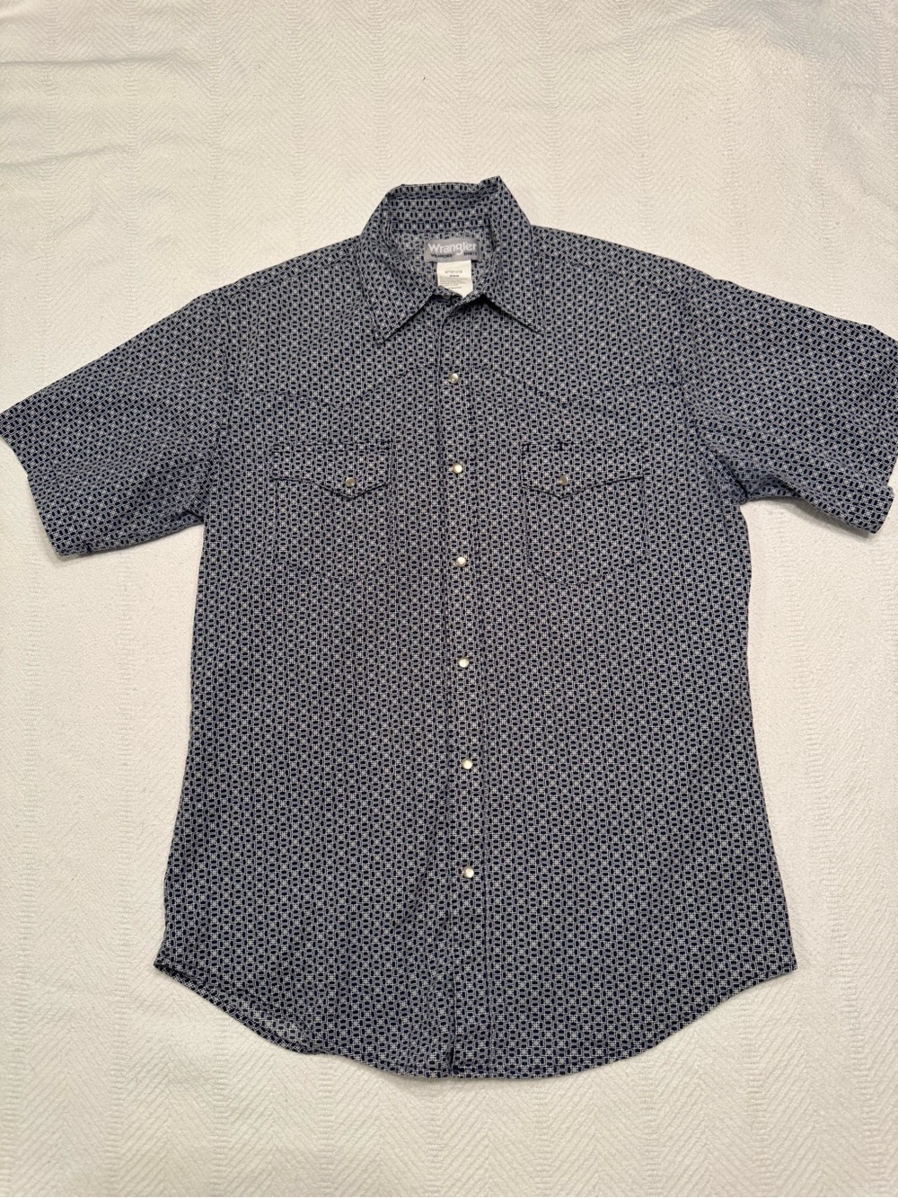 Wrangler Navy Short-Sleeve Button-Up with Micro Geometric Print